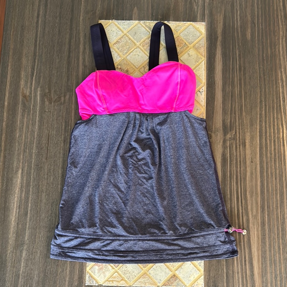 Lululemon Run: Back On Track Tank Black Swan / Raspberry Glo Light Size 4